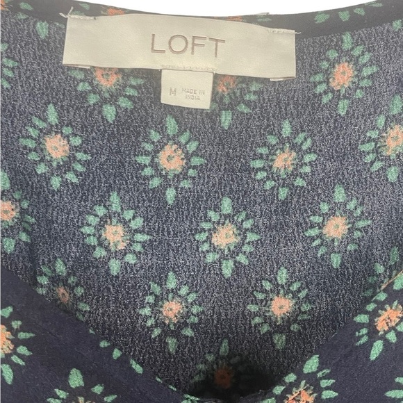 Loft navy tank top with a peplum hem. Super cute summer top. Women’s Medium. - Picture 2 of 4